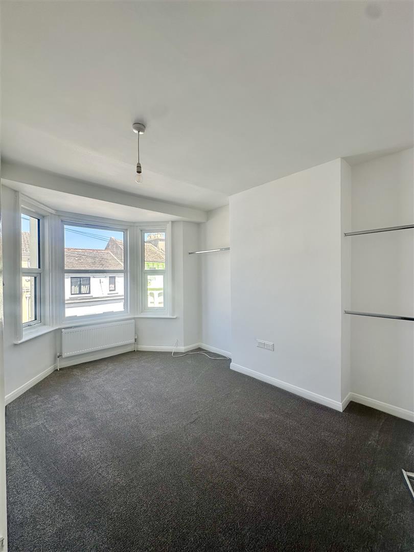 3 bed property in St. Georges Road, Hastings